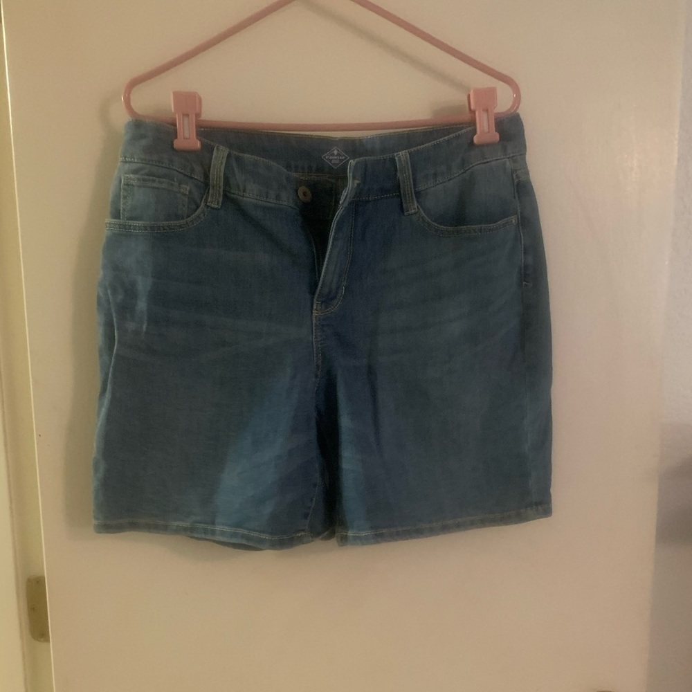 Women’s shorts